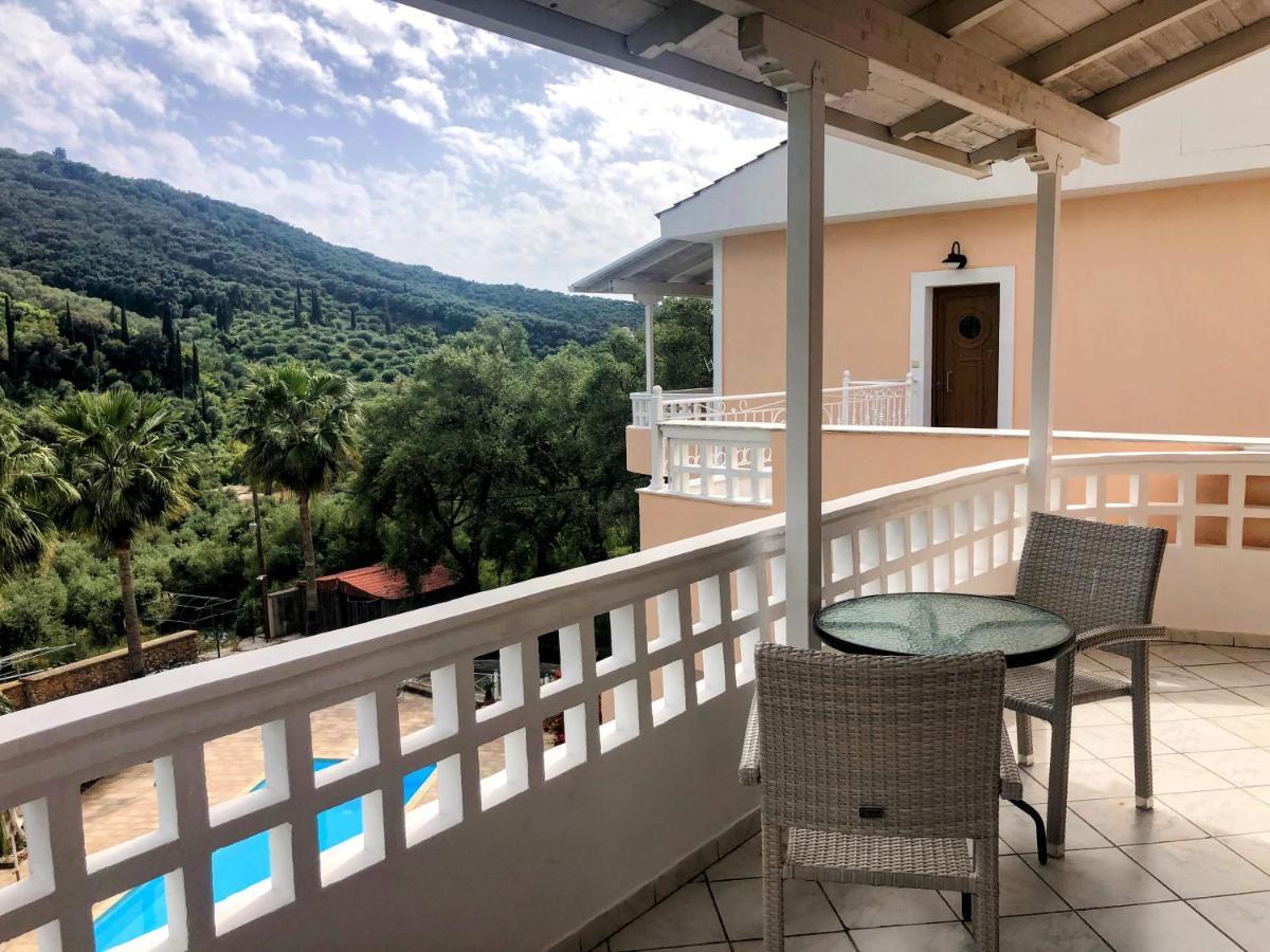 Golden Sun Lejlighedshotel Parga Eksteriør billede