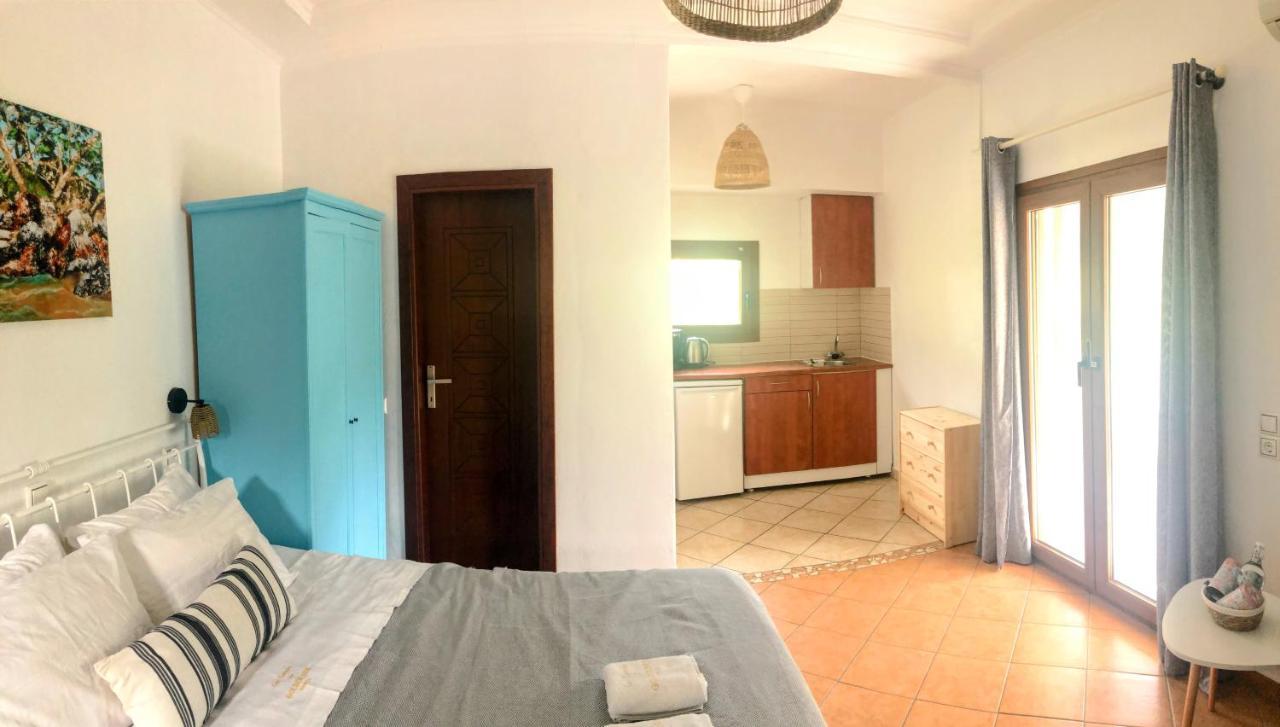 Golden Sun Lejlighedshotel Parga Eksteriør billede