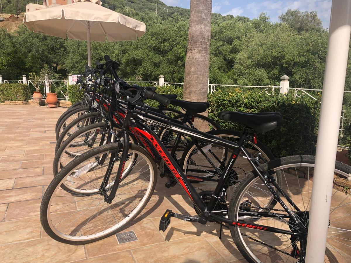 Golden Sun Lejlighedshotel Parga Eksteriør billede